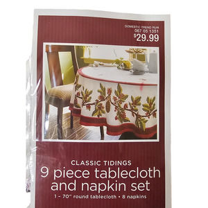 Classic Tidings 9 Piece Tablecloth and Napkins Set Berry Design 70" Round